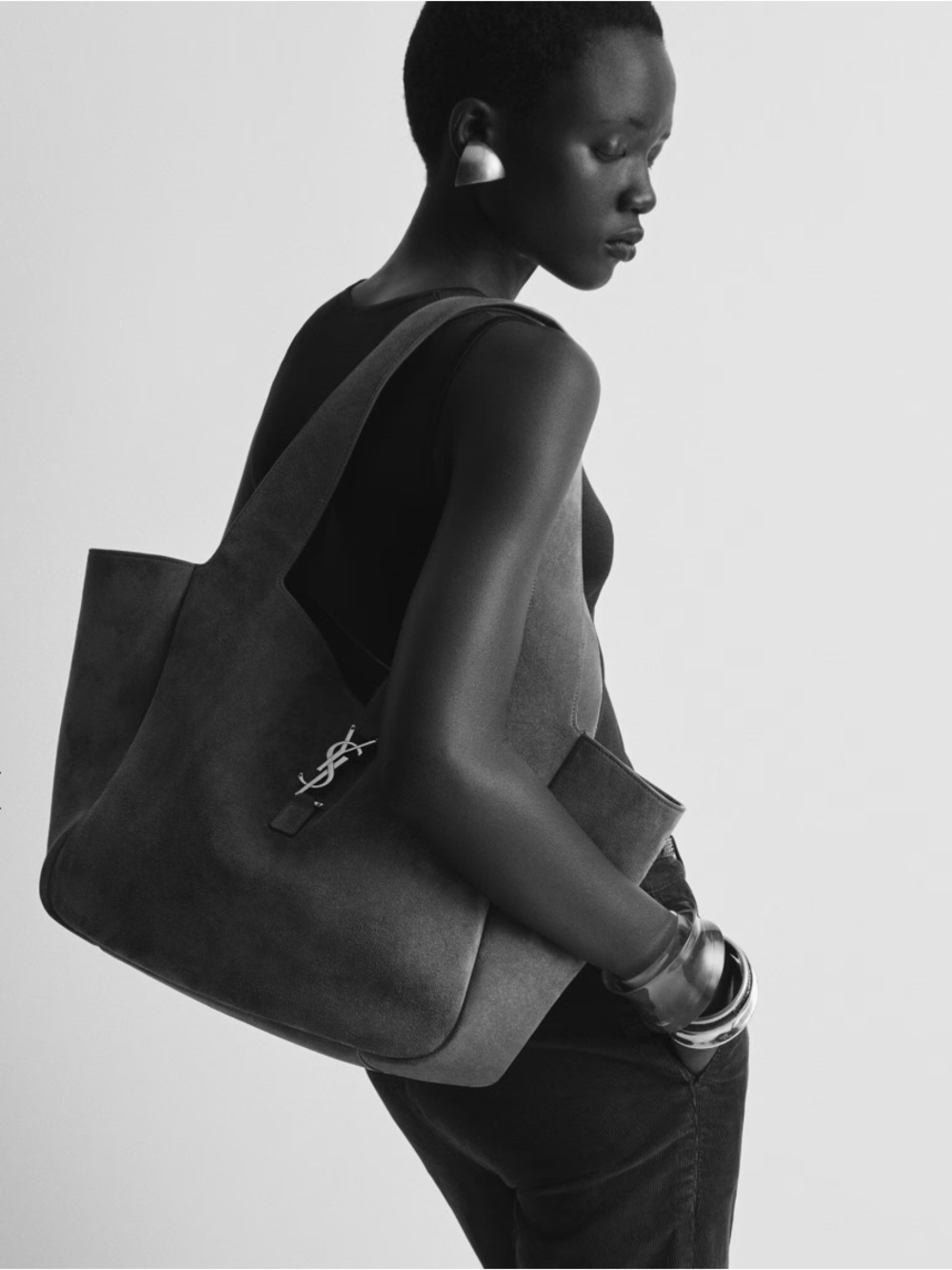 YSL Le 5 A 7 Bea Shoulder Tote Bag In Suede